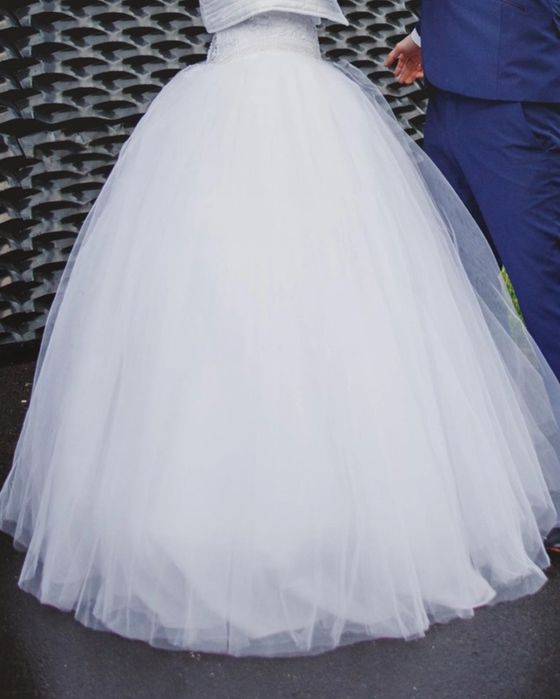 Suknia ślubna princessa