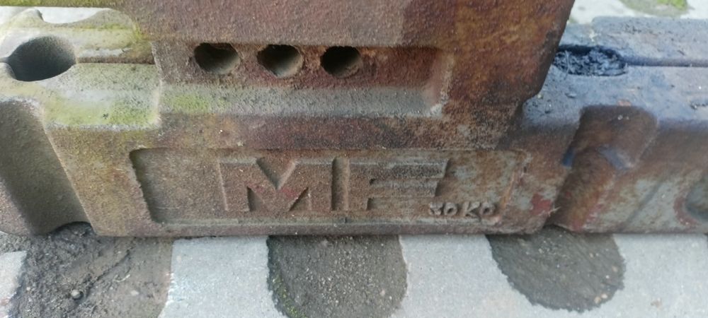 Obciążniki odważniki 4szt  MF 255 Ursus 3512, 4512 4x30kg