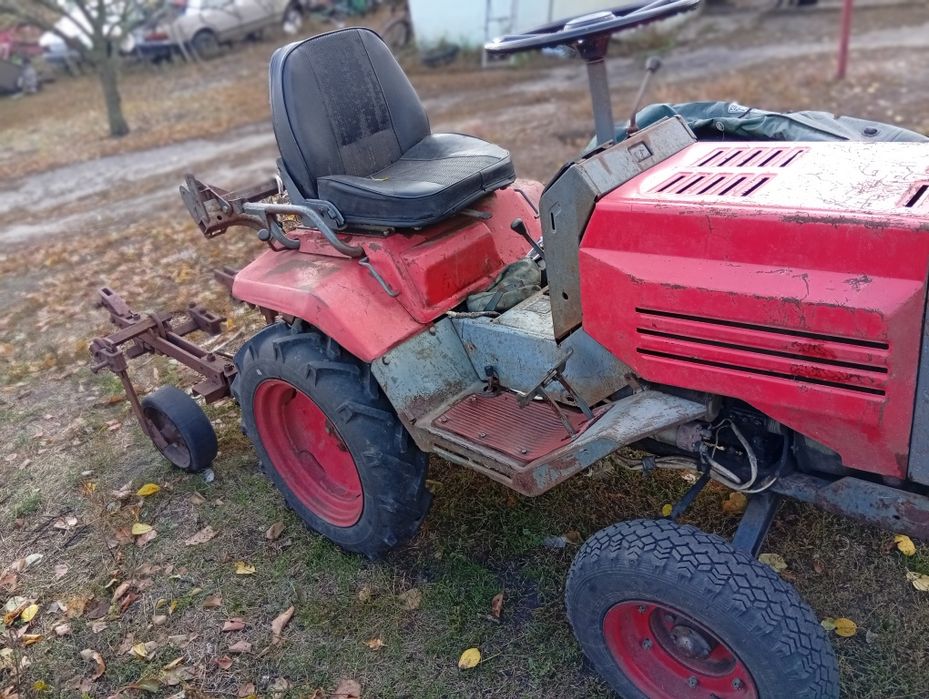 Продам трактор срочно