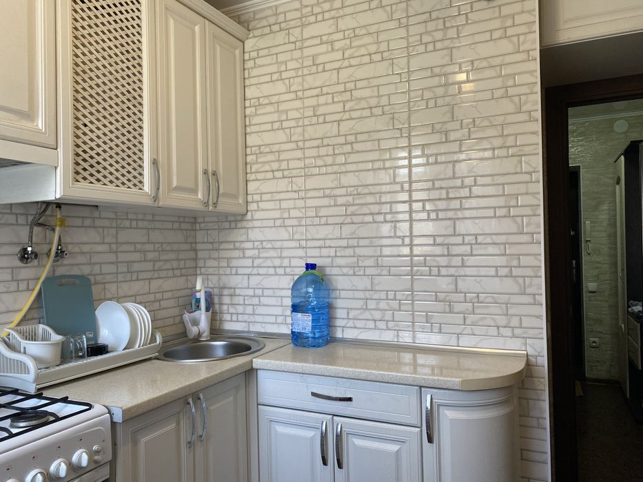 Сдаю посуточно 2 к центр ул.Бузника