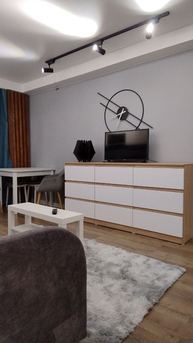 Здам 1 к квартиру Дарницька площа,Лівий берег,метро Дарниця