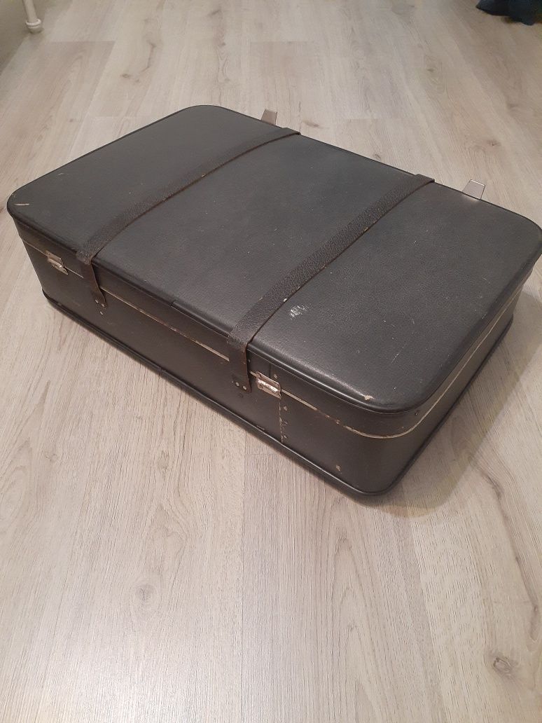 Старинный чехословацкий чемодан"Kazeto"
