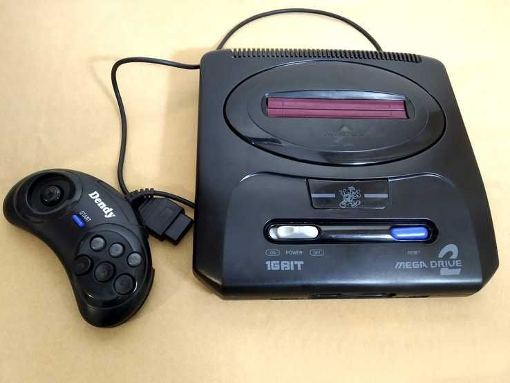 Приставка,окуляри,платівки,годинник,та інші цікаві речі