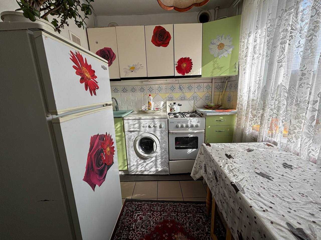 Сдается 2-х комнатная квартира в центре города.
