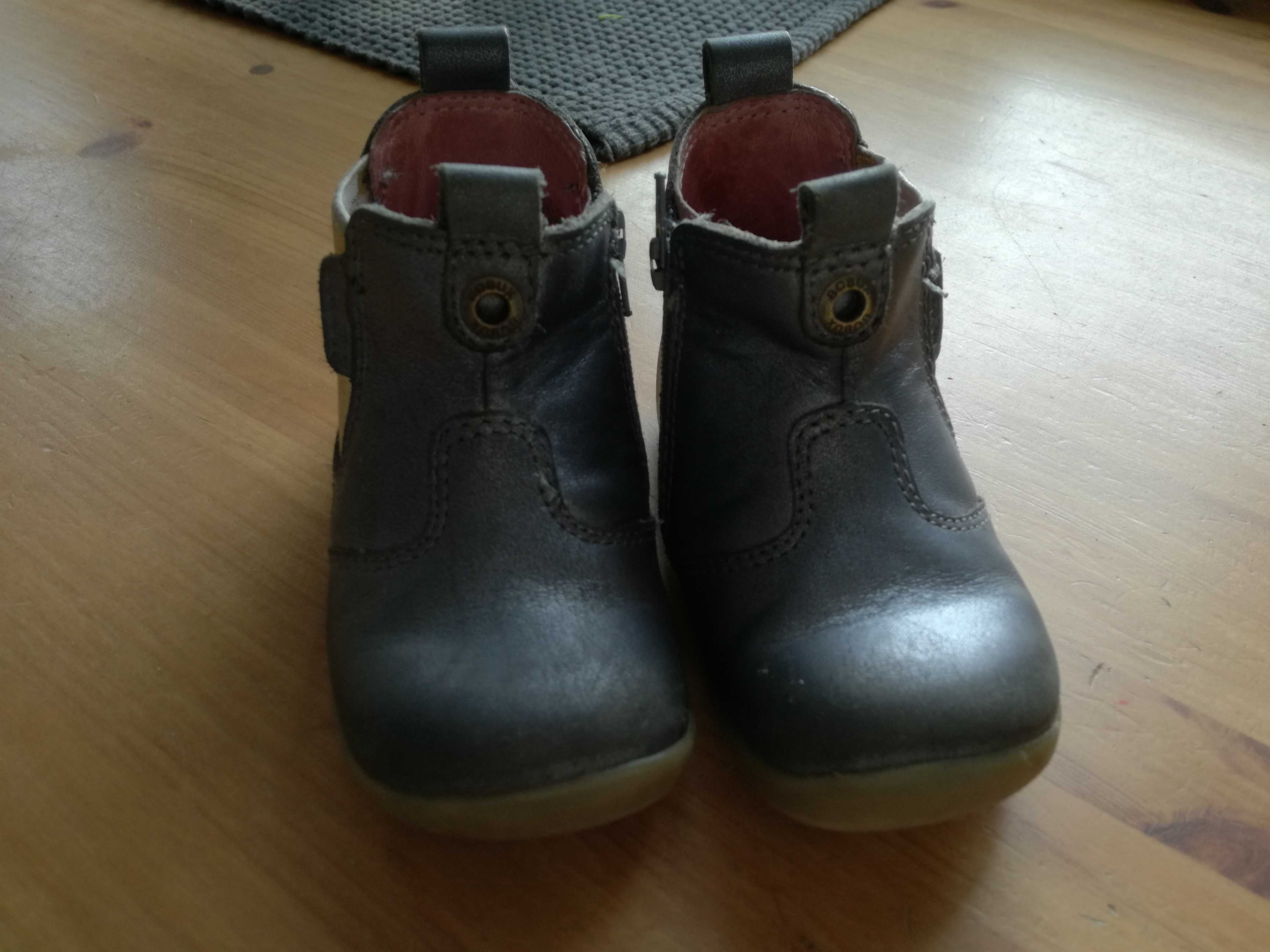 Buty Bobux rozmiar 21