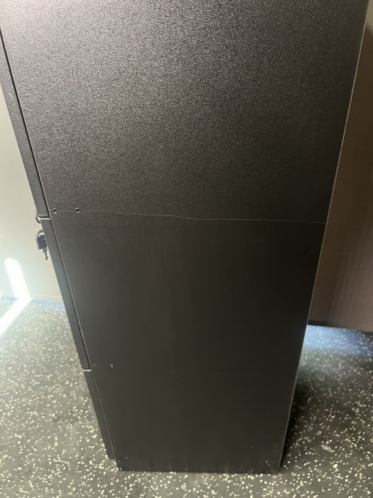 Szafka na dokumenty, 3 szuflady zamykame na kluczyk