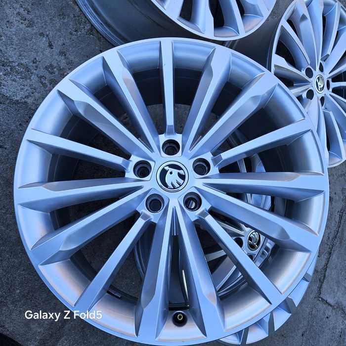 Alufelgi 19 Skoda Superb Octavia Yeti Karoq Kodjaq 5x112 ET44