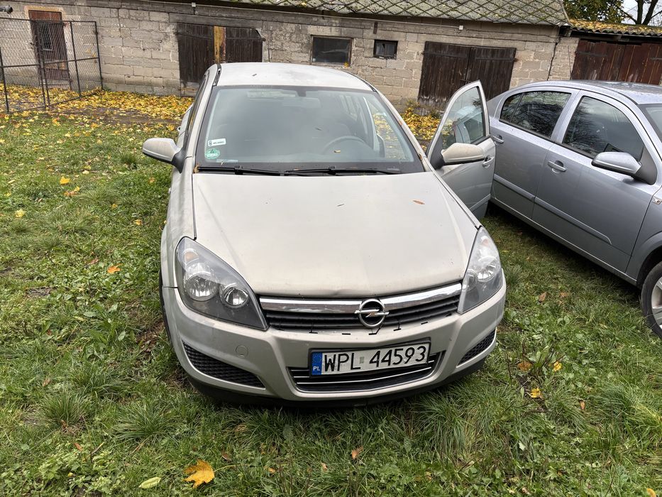 Opel ASTRA H 1.4 benzyna 2005 rok