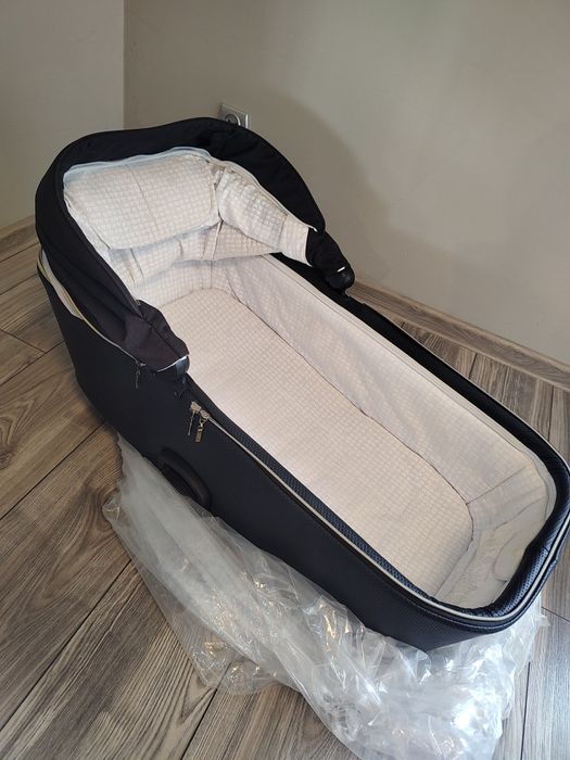 Wózek 2w1 gondola, spacerówka gratis! Adamex Reggio czarno-złoty