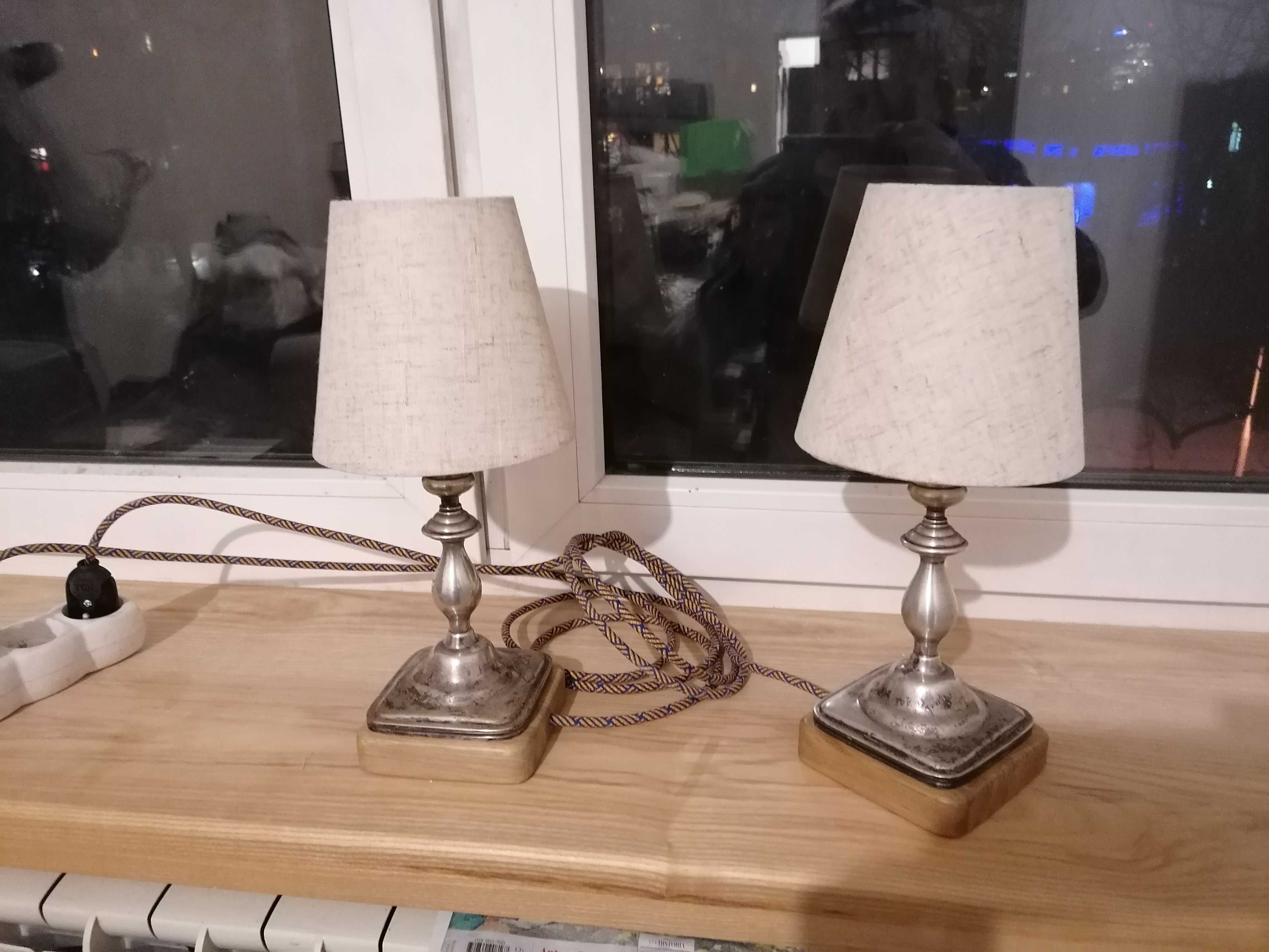Dwie lampki nocne wykonane na bazie posrebrzanych świeczników Fraget