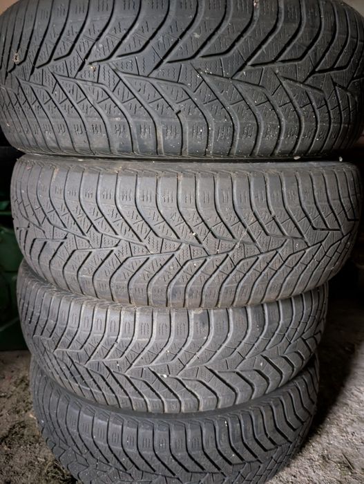 Yokohama BluEarth Winter V906 SUV 225/60 R18

Czytaj więcej: htt
