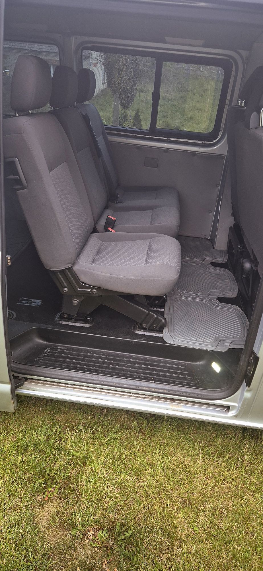 VW T5 Transporter Long 2010 6 osobowy