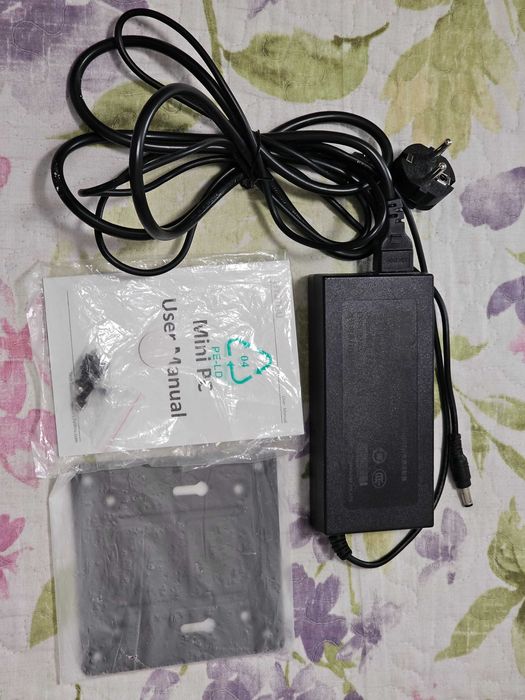 Mini PC Hystou i7 8750H RAM 32GB SSD 500GB Wi-Fi Bluetooth HDMI DP