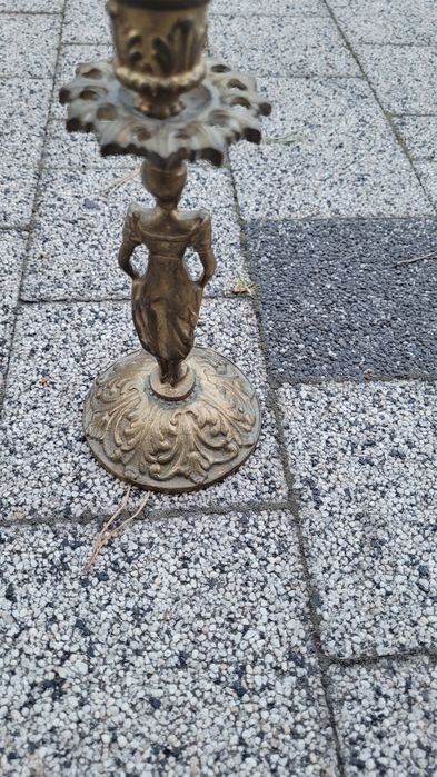 Świecznik z mosiądzu