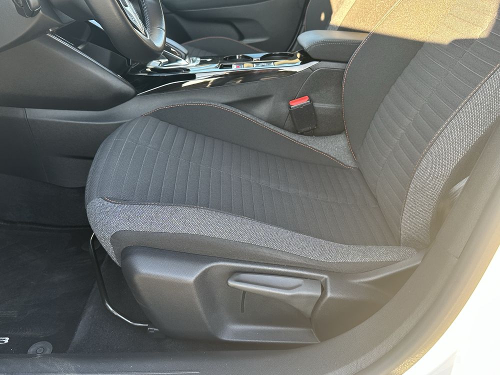 Peugeot e-208 50 Kwh com financiamento