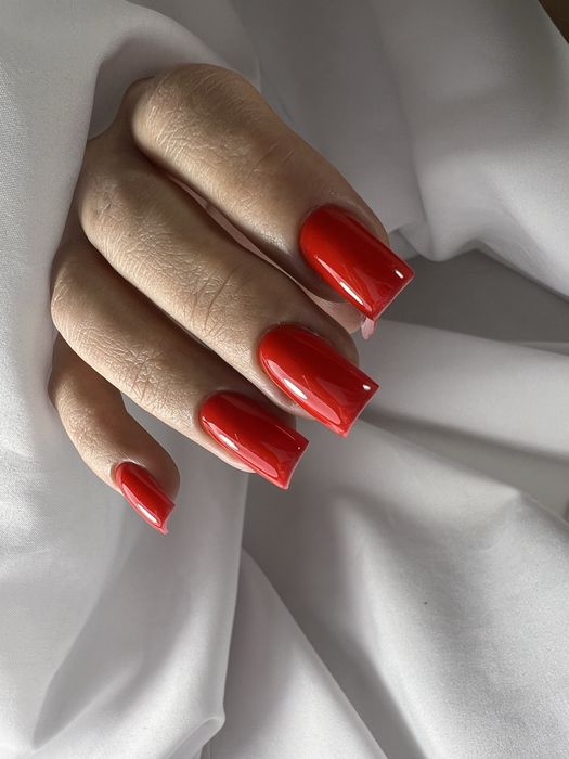 манікюр/педикюр, нарощення