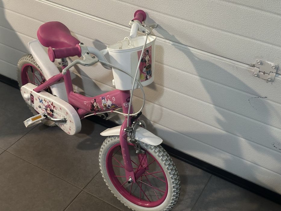 Bicicleta crianca como nova da Minie