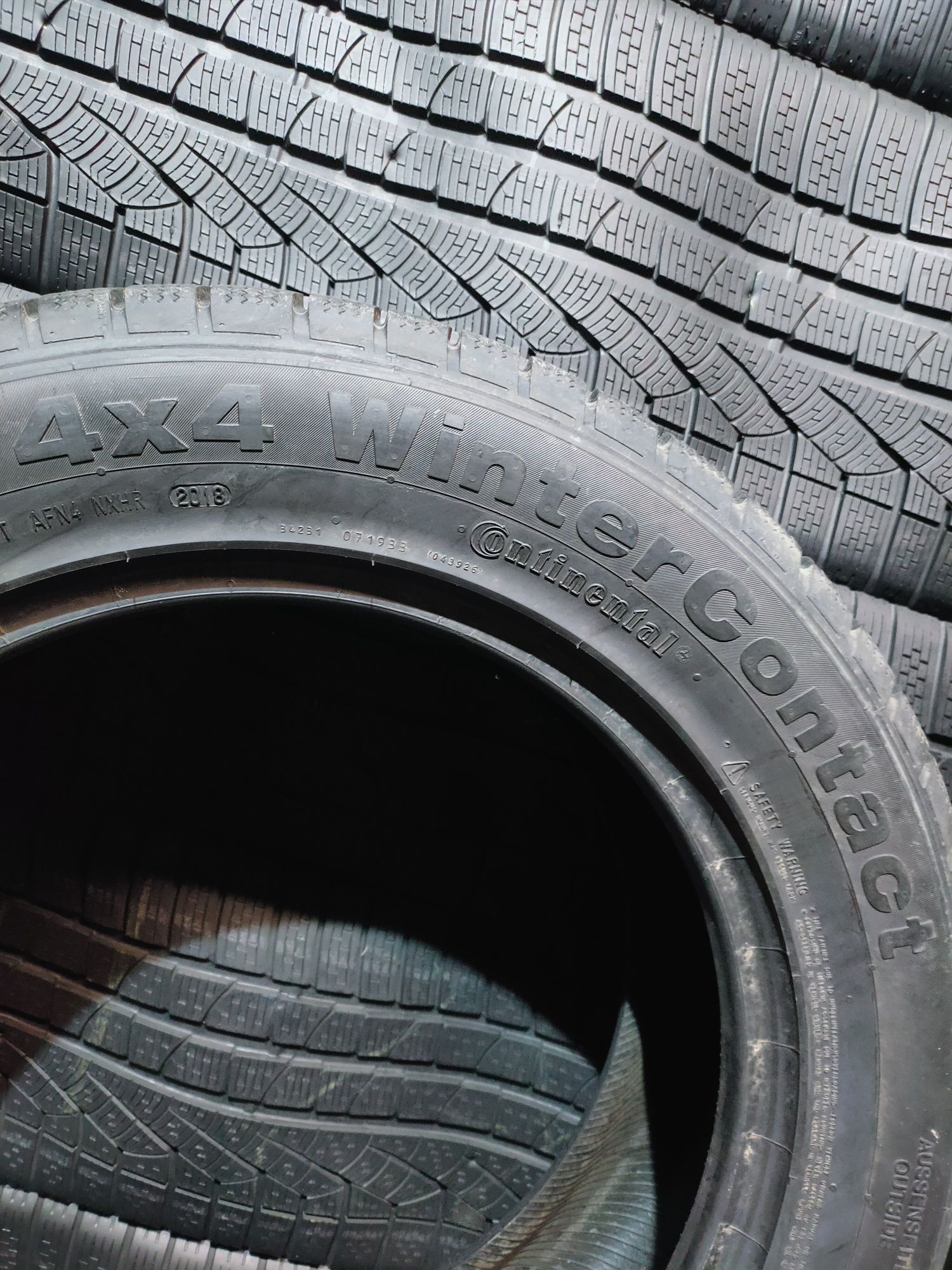 235/60R18 Continental 4x4 WinterContact 2018r 7,8mm