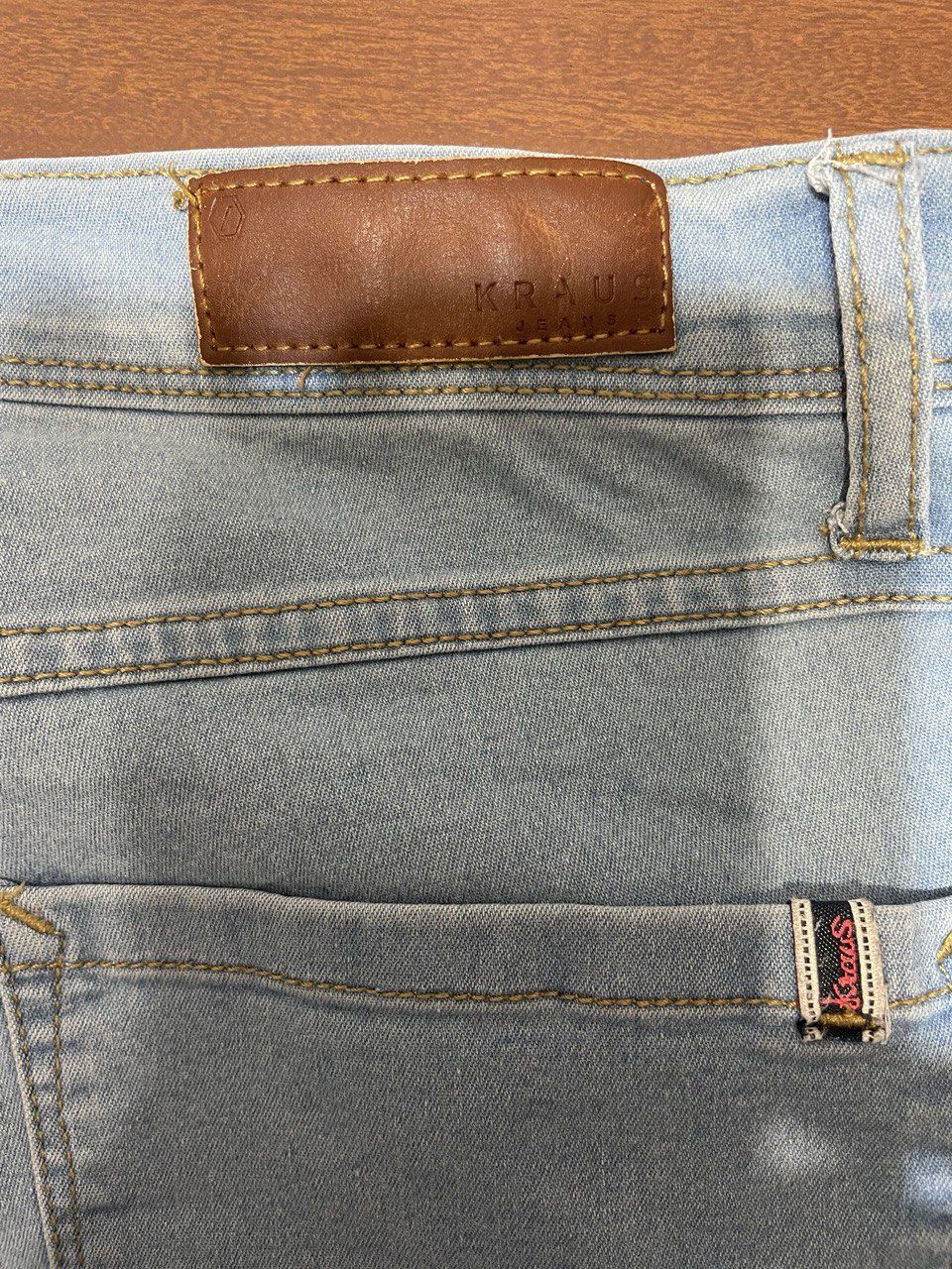 Класичні джинси з посадкою на талії, 46-48 розмір, голубі.