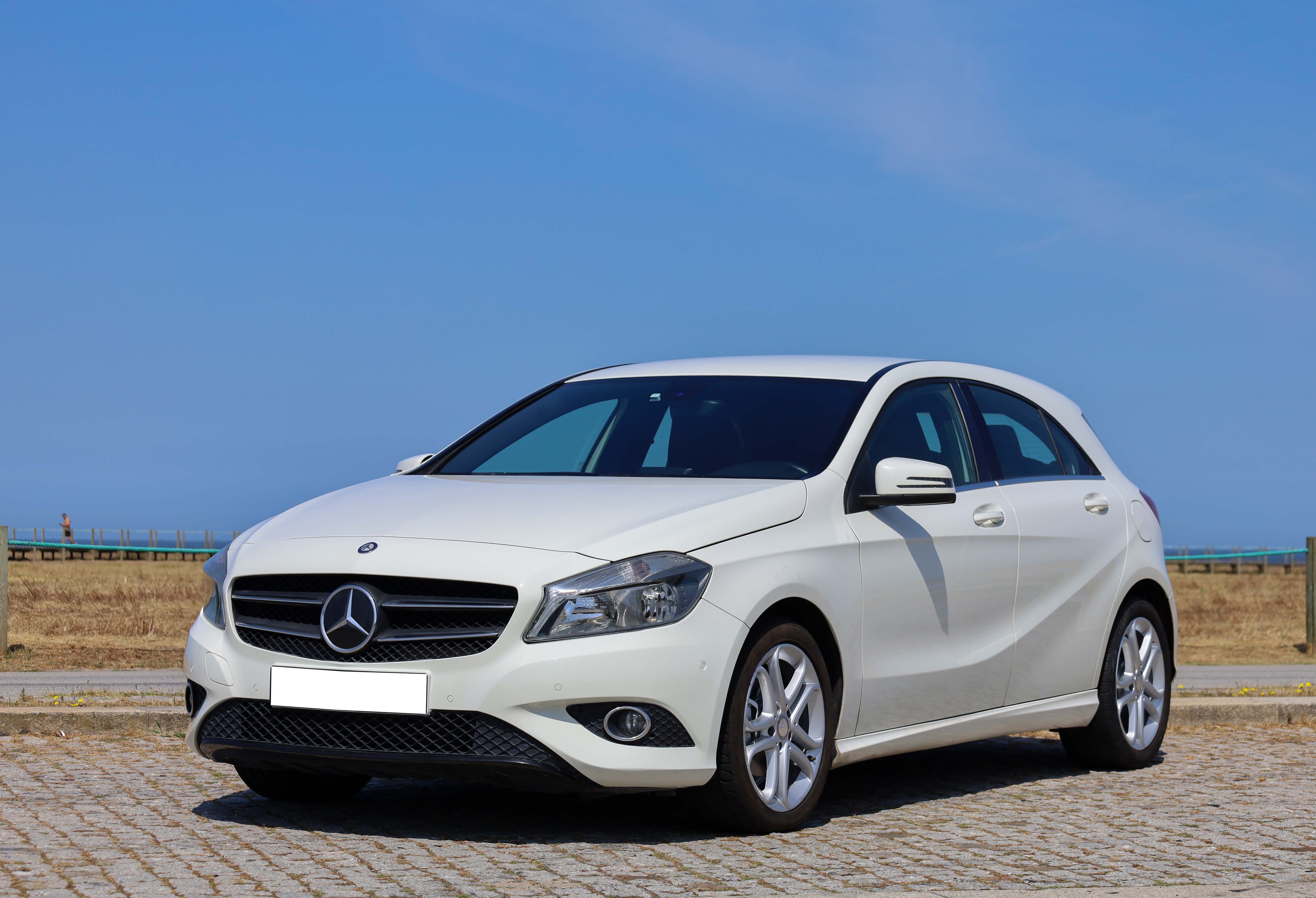 Mercedes Benz A 180 - Desde 150 € / mês
