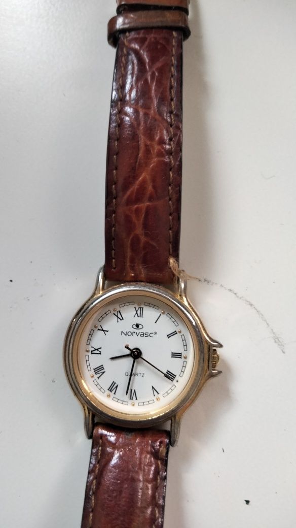 4 relógios vintage