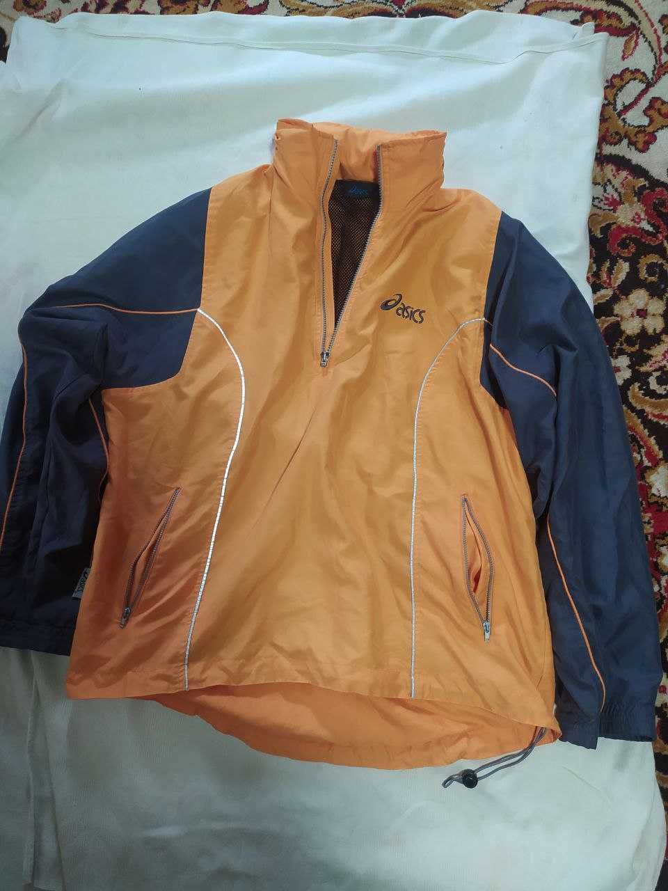zip hoodi 1/3 asics