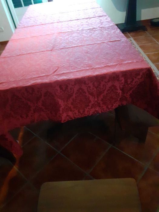 Toalha de Mesa e 2 Corre Mesa da Loja do Gato Preto