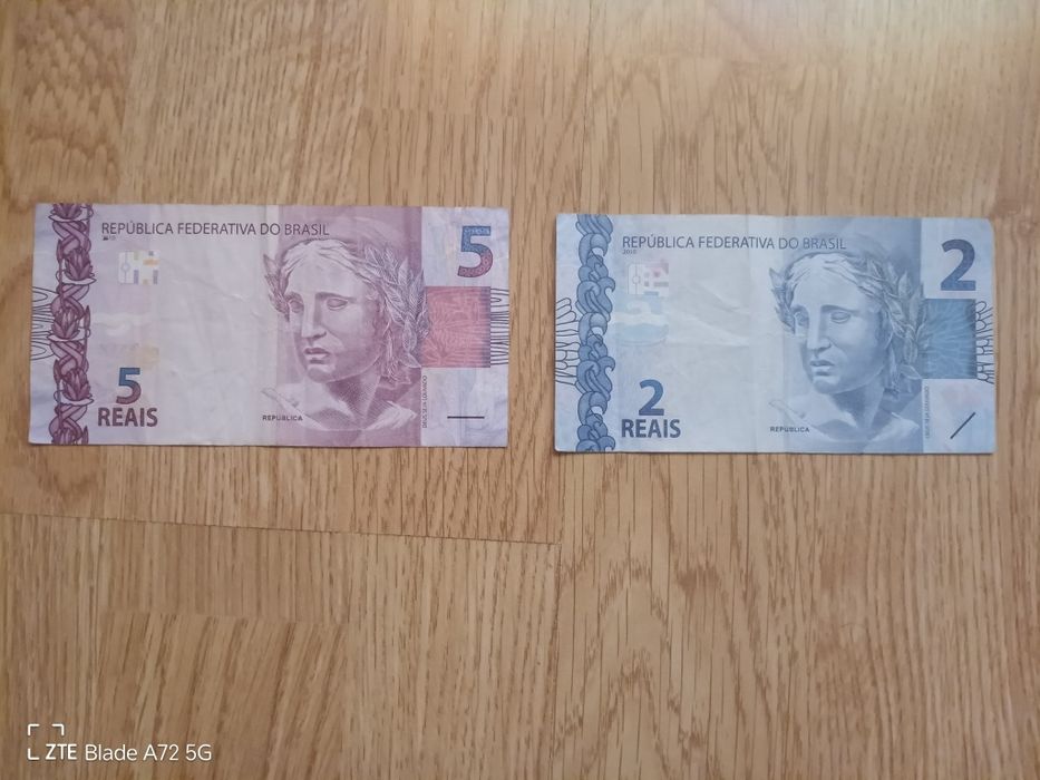 Notas de escudo e reiais