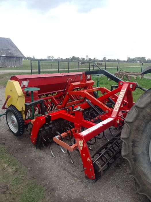 Agregat uprawowo-siewny 2,7m