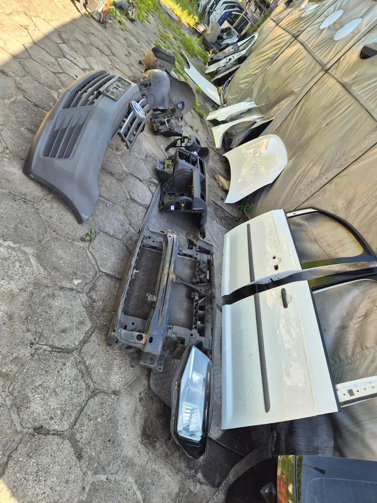 drzwi przednie vw caddy 2k5