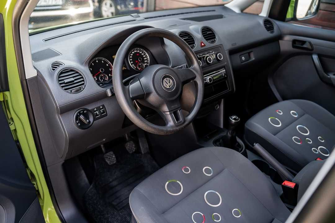 Wynajem, Wypożyczalnia samochodów, VW Caddy 7 osobowy