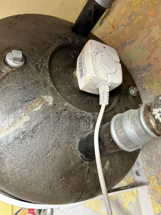 Baniak na wode z grzałką