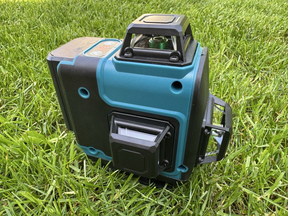 Laser krzyżowy makita pion poziom 16 linii niwelator pilot statyw etui