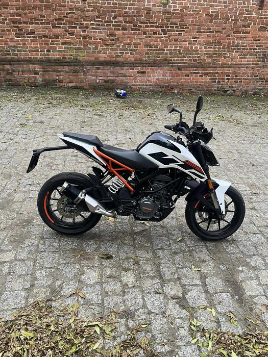 KTM DUKE 125 Lift
