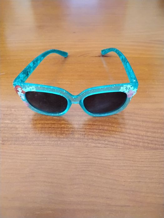 Oculos sol crianca Disney 8 anos