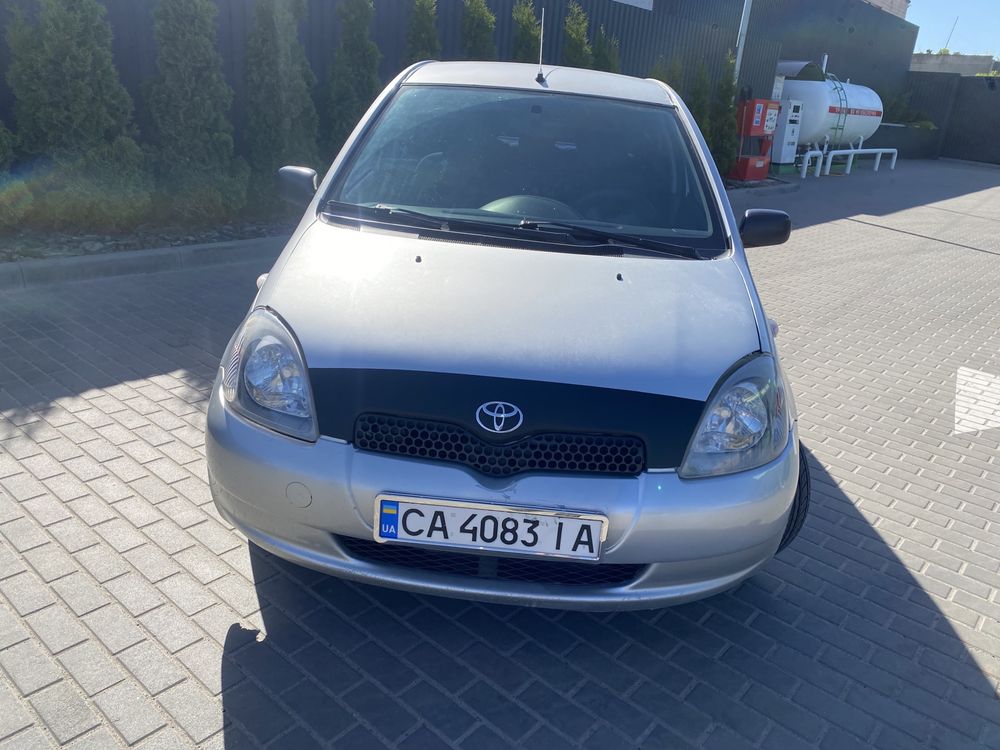 Toyota Auris 2001 рік