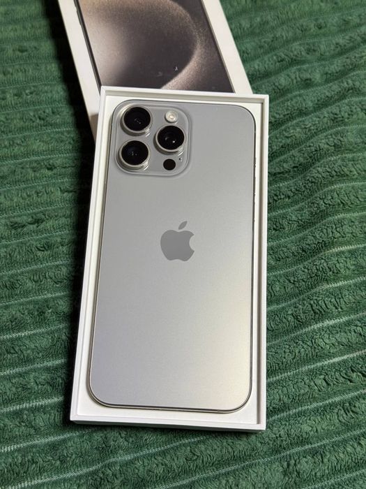 Iphone 15 pro max 512 natural titanium!
