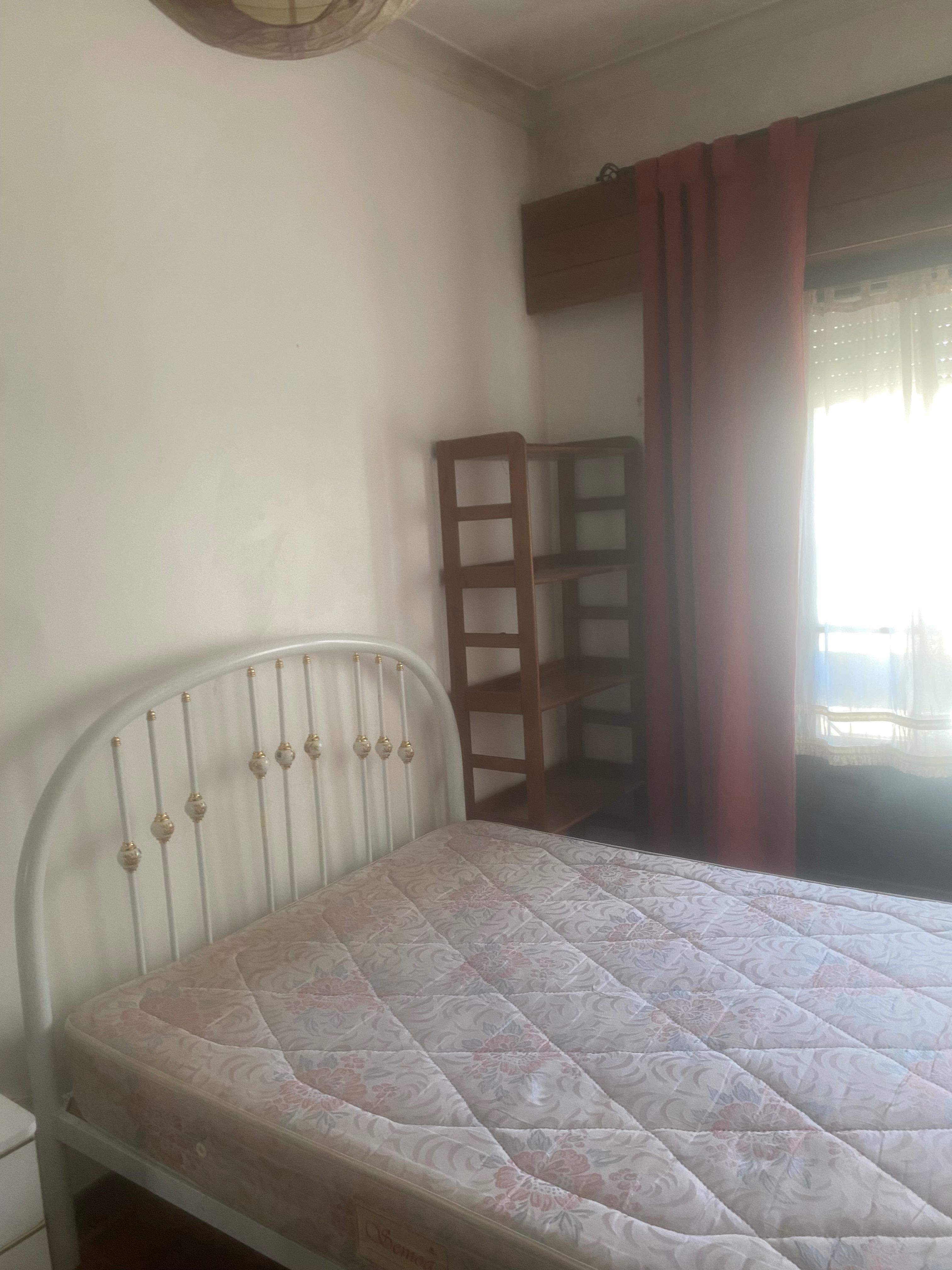 Quarto para alugar Quinta das Palmeiras Oeiras
