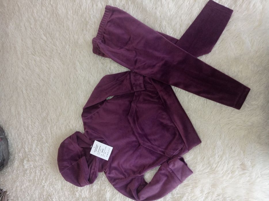 Велюровий костюм для дівчинки, розмір 86/92