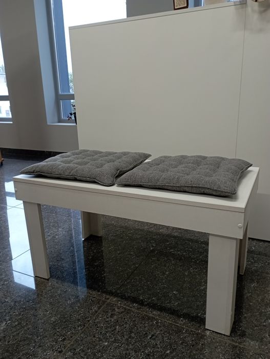 Журнальний столик