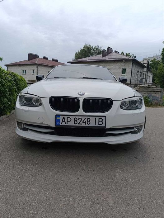 BMW 328i (E92) 2011 рік