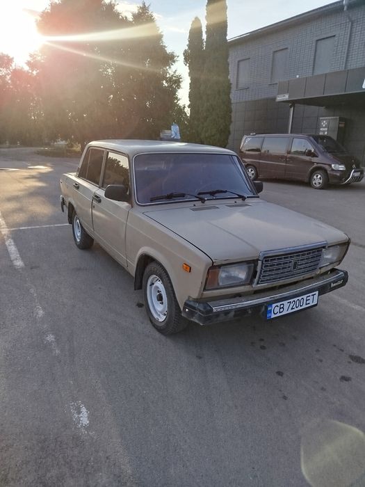 Ваз 2107 гарному стані !