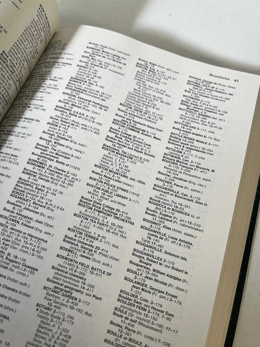 20 Volumes da Enciclopédia "The Webster Family Encyclopedia"
