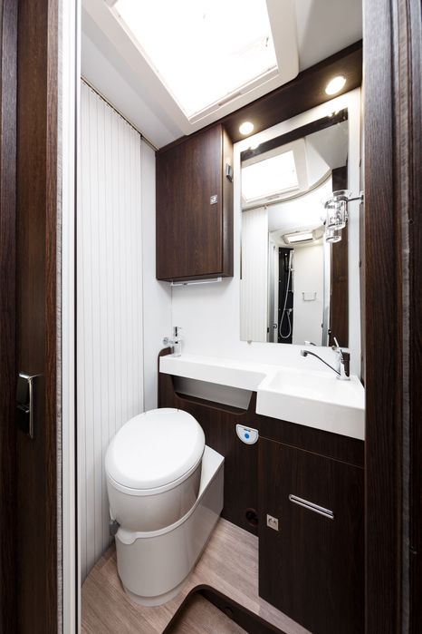 Wynajem Kampera 468 Rok 2023, komfortowy, bogato wyposażony, Łódź