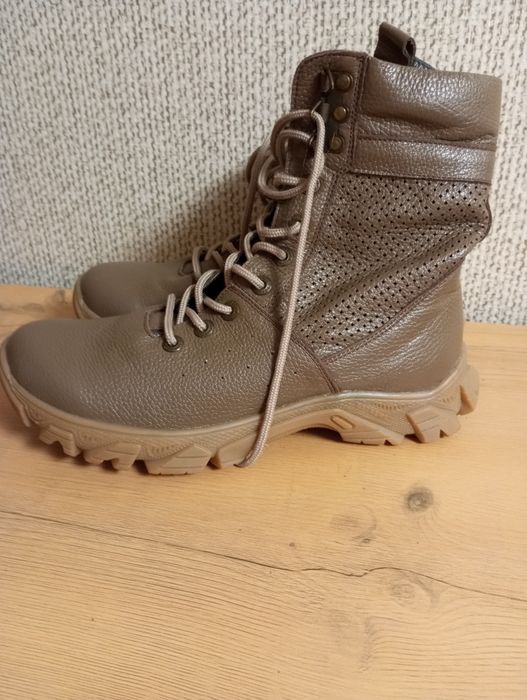 Берці демісезонні 40розмір устілка 26.5см.