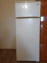 Холодильник двокамерний Мінськ (Атлант). Дуже гарний стан!