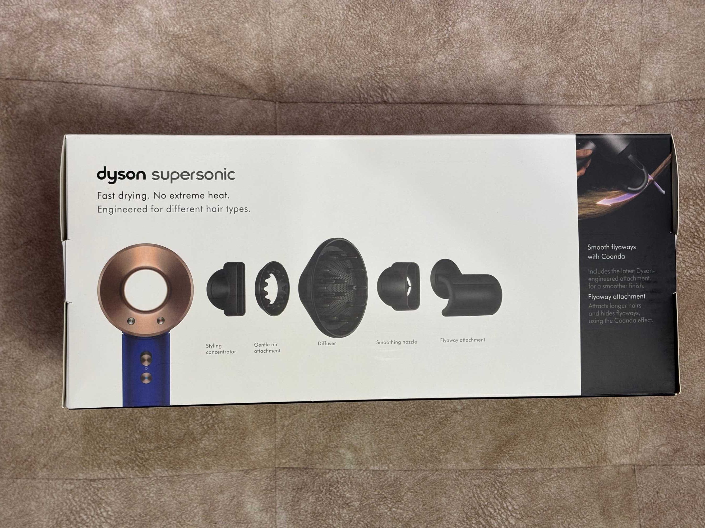 Лімітований подарунковий фен Дайсон Dyson фен зі шкіряним кейсом