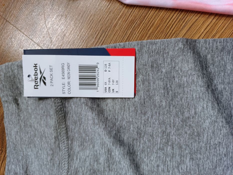 Nowy Komplet Reebok roz.128