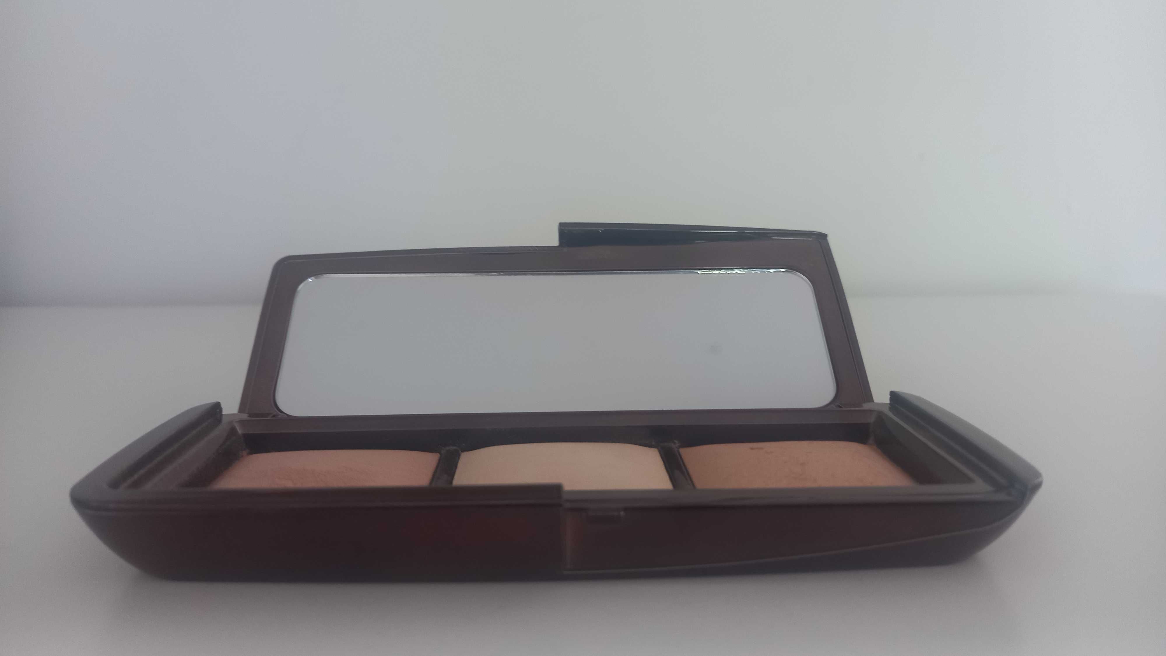 Paleta pudrow Hourglass