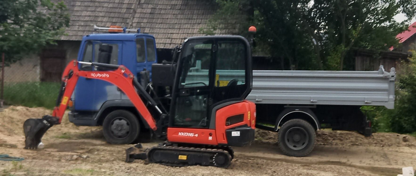 Usługa minikoparką oraz wywrotką